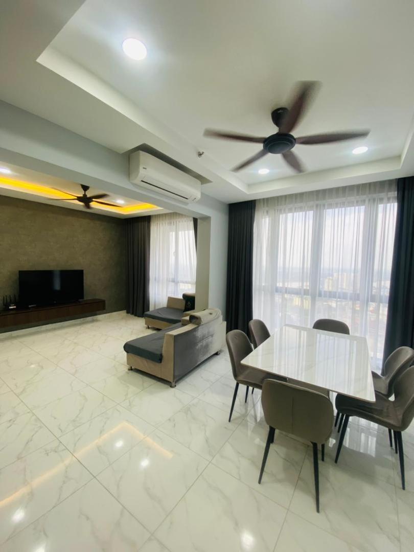 2Br Premium Suites Troika Kota Bharu By Aghome المظهر الخارجي الصورة